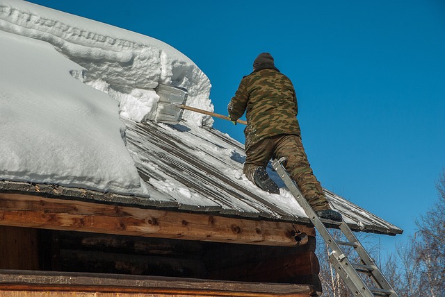 How to Remove Snow and Ice Dams from Your Roof
